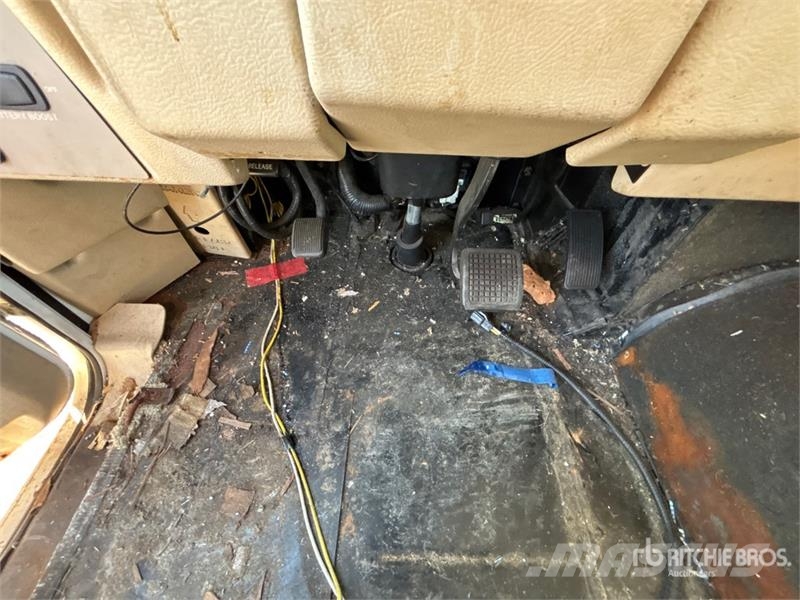 Ford 4x2 Motor Home Lakóautó és lakókocsi