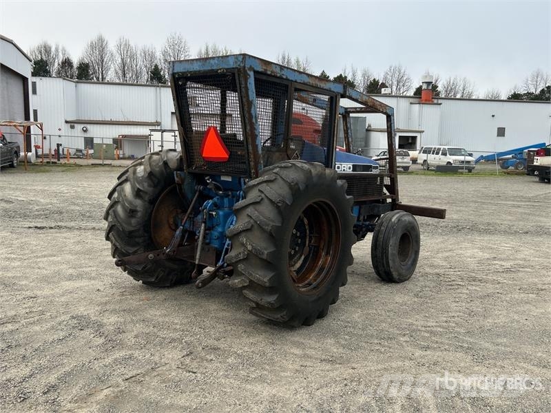 フォード 6640 Tractorのトラクターをオークションで購入 - マスカス