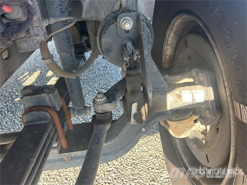 Ford 8000 Knuckle Boom on Ford F-750 4x2 Grapple Truck خطاطيف