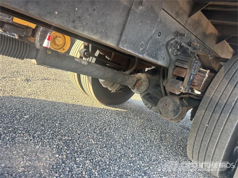 Ford 8000 Knuckle Boom on Ford F-750 4x2 Grapple Truck خطاطيف