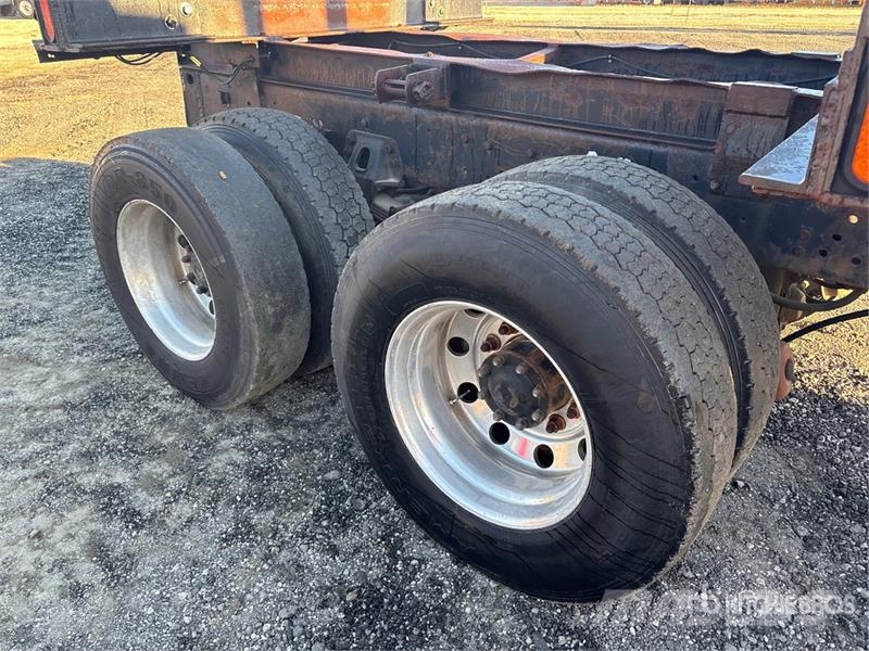 Ford Boom on Ford LT9513 Grapple Truck Greifer