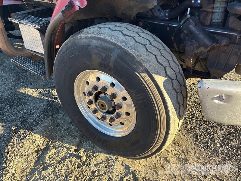 Ford Boom on Ford LT9513 Grapple Truck Greifer
