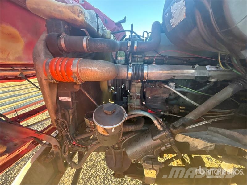 Ford Boom on Ford LT9513 Grapple Truck Greifer