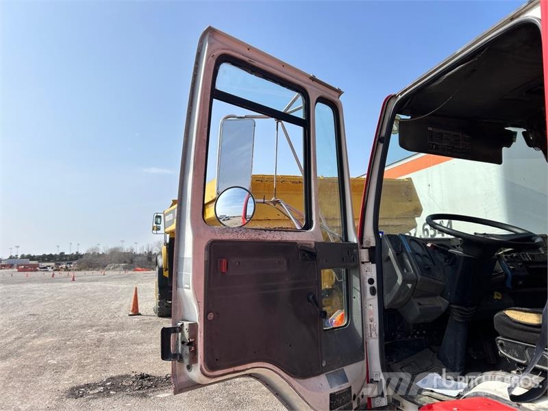 Ford CF8000 Φορτηγά Κόφα
