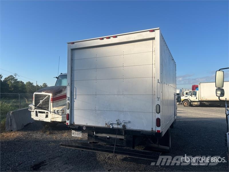 Ford Commercial E350 4x2 Van Truck (Inoperable) Furgoonautod