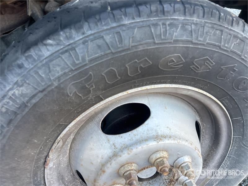 Ford Commercial E350 4x2 Van Truck (Inoperable) Furgoonautod