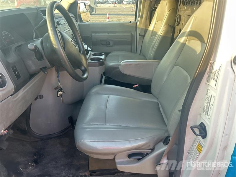 Ford E-250 Varevogne