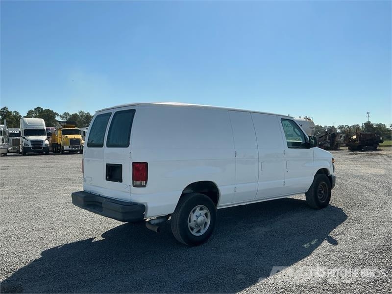 Ford E-250 Utilitara