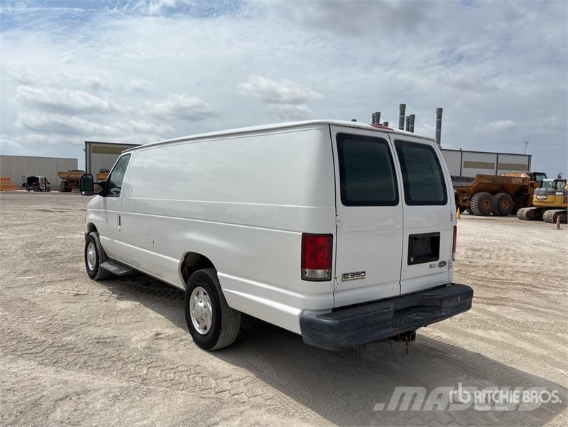 Ford E-350 Preču pārvadāšanas furgoni