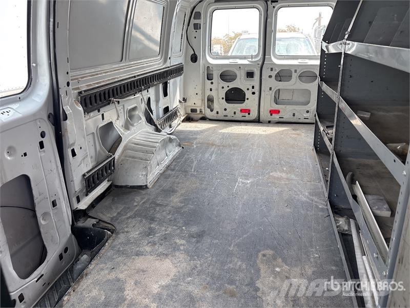 Ford E-350 Preču pārvadāšanas furgoni