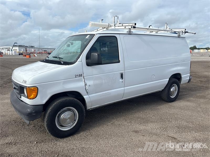 Ford E-350 Dostavna vozila / kombiji