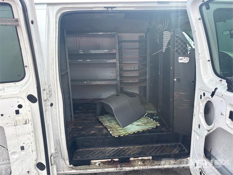 Ford E-350 Dostavna vozila / kombiji