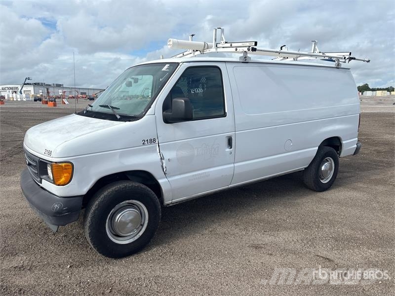 Ford E-350 Dostavna vozila / kombiji