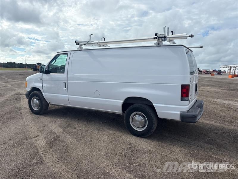 Ford E-350 Dostavna vozila / kombiji