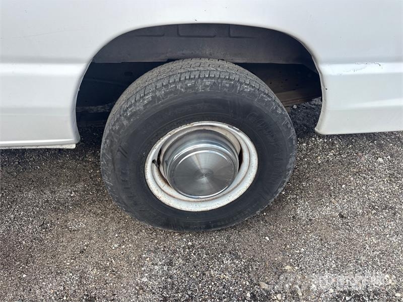 Ford E-350 Dostavna vozila / kombiji
