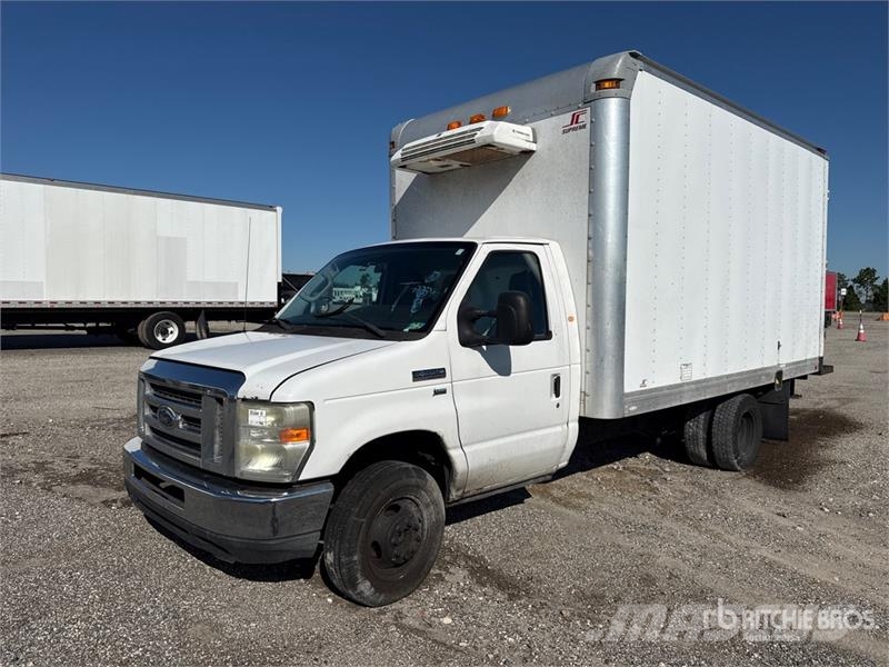 Ford E-350 4x2 Van Truck (Inoperable) Camion Fourgon