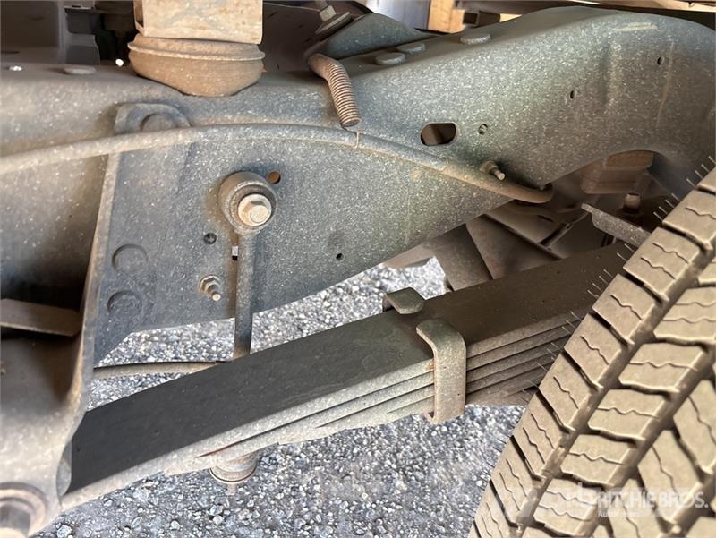 Ford E-350 4x2 Van Truck Camiones con caja de remolque