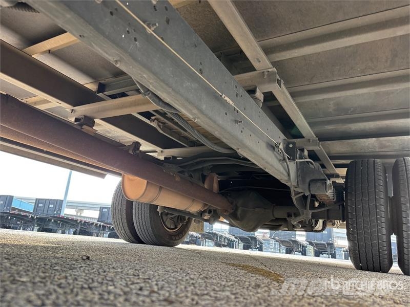 Ford E-350 4x2 Van Truck Грузовики-Фургоны