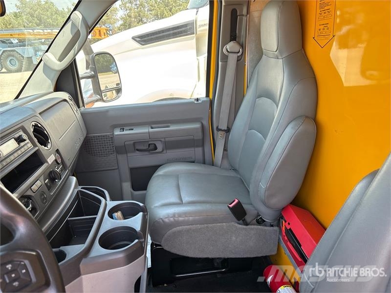 Ford E-350 4x2 Van Truck Φορτηγά Κόφα