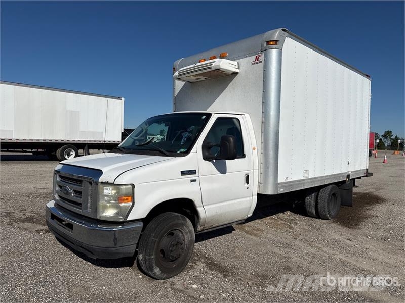 Ford E-350 4x2 Van Truck (Inoperable) Camion Fourgon