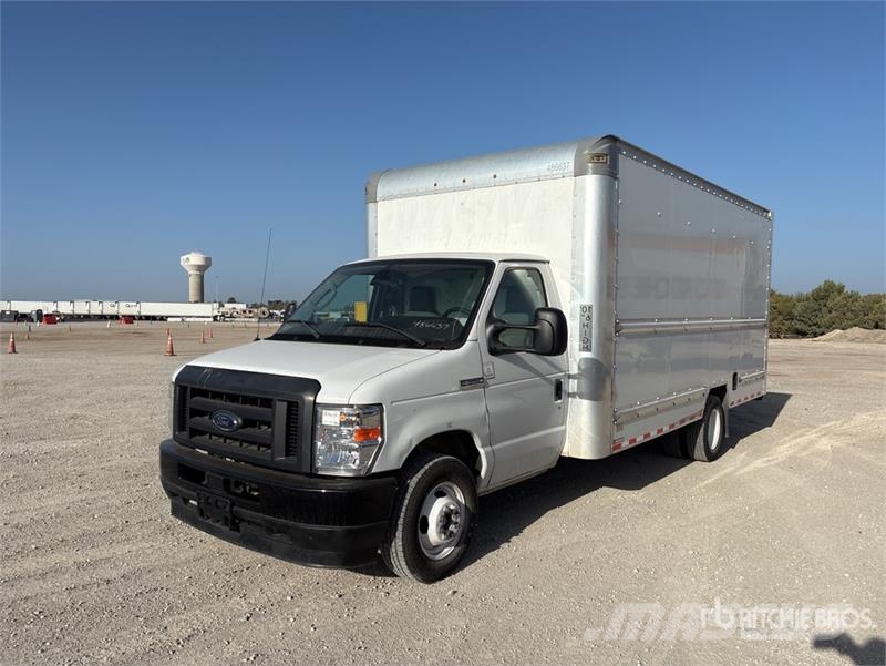 Ford E-350 4x2 Van Truck Camiones con caja de remolque