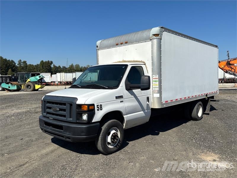 Ford E-350 4x2 Van Truck Furgons