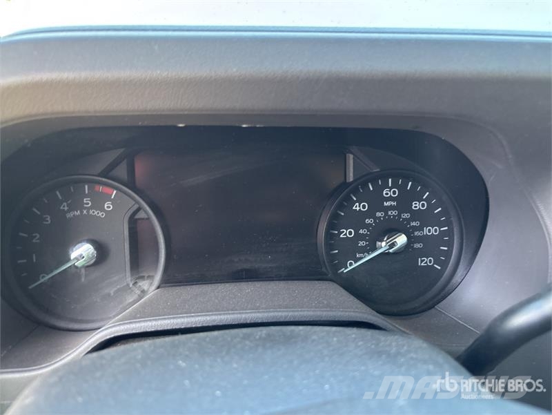 Ford E-350 4x2 Van Truck Camiones con caja de remolque