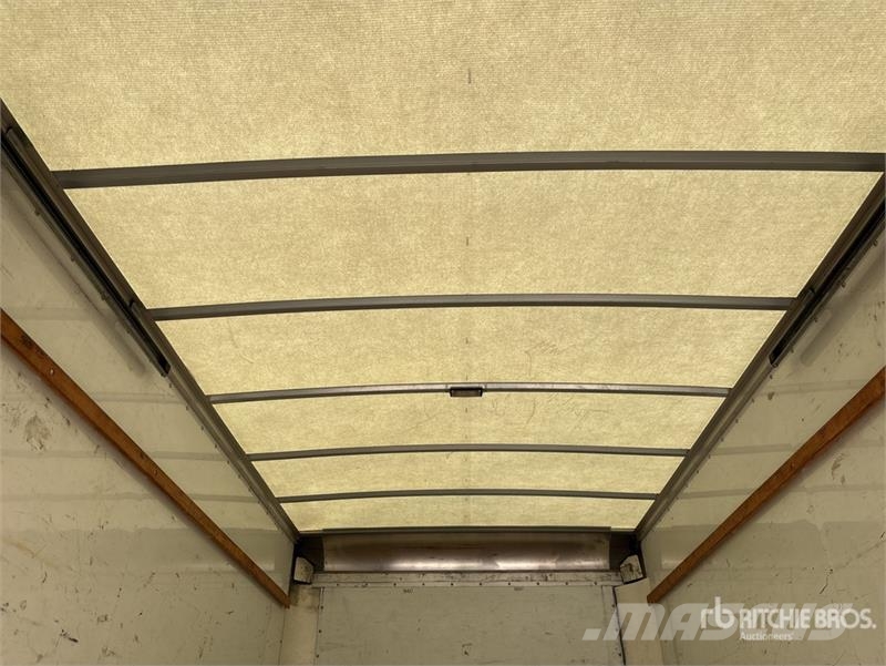 Ford E-350 4x2 Van Truck Camiones con caja de remolque