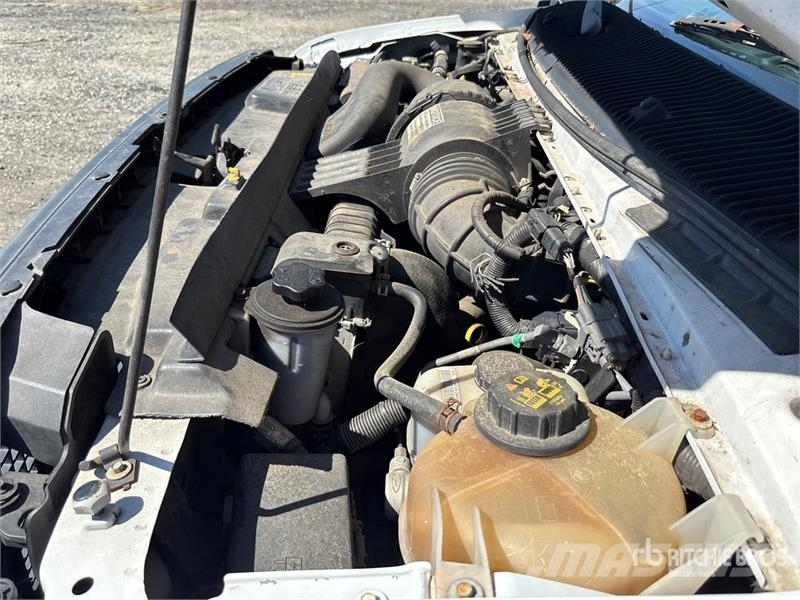 Ford E-350 4x2 Van Truck Furgons