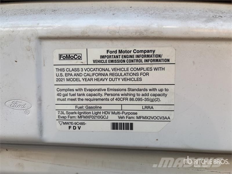Ford E-350 4x2 Van Truck Camiones con caja de remolque
