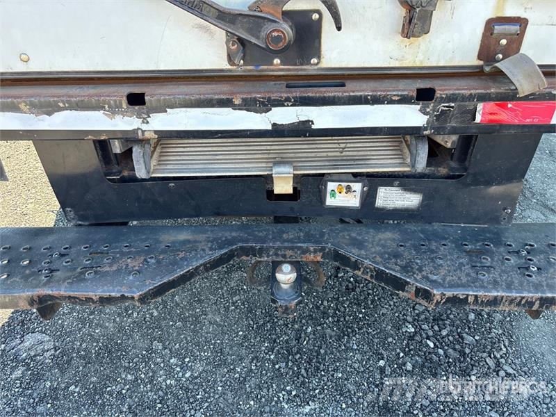 Ford E-350 4x2 Van Truck Furgons