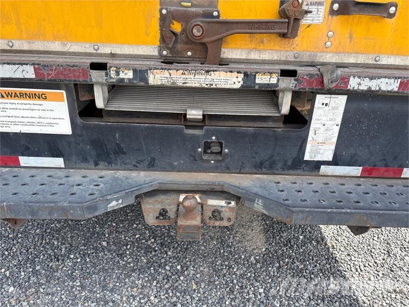Ford E-350 4x2 Van Truck (Inoperable) Box body trucks