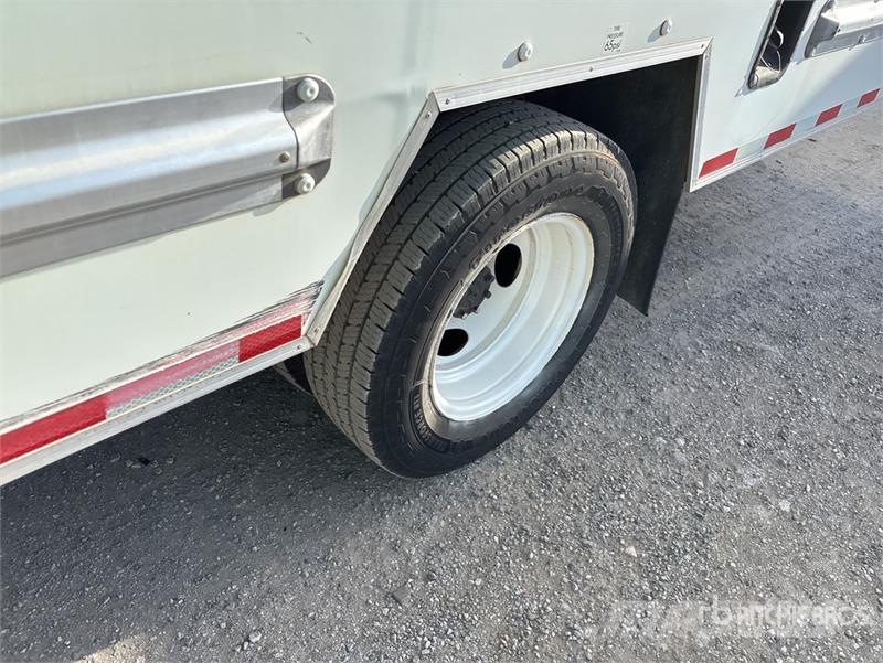 Ford E-350 4x2 Van Truck Camiones con caja de remolque