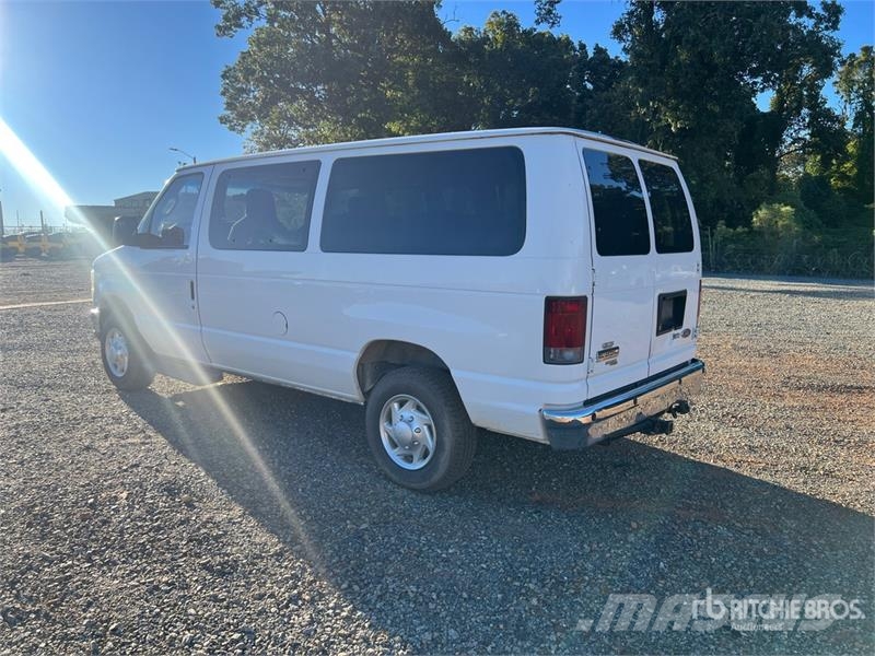 Ford E-350 6 Passenger Van 廂式貨物運輸車