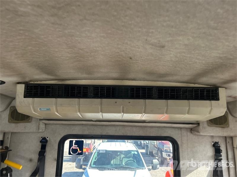 Ford E-350 Starcraft 4x2 12-Seat Mini Bus Mini buses