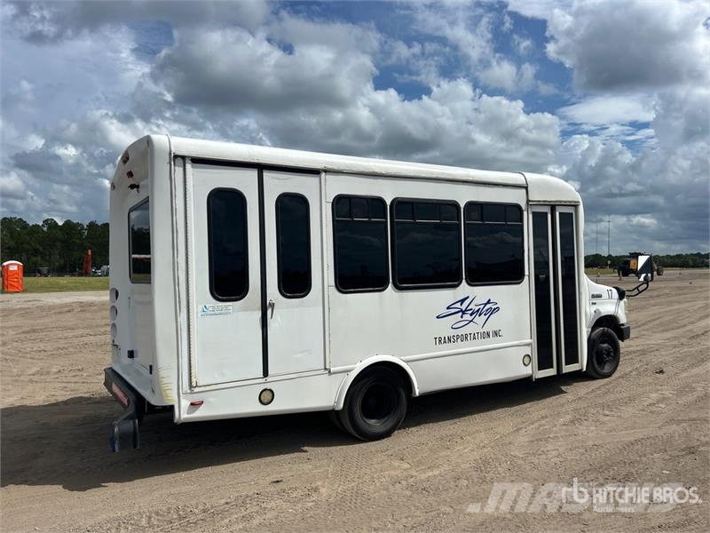 Ford E-350 Starcraft Bus Mini-ônibus