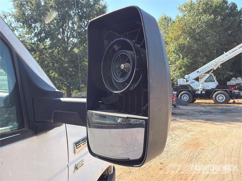 Ford E-350 Super Duty 4x2 Van Truck Sanduk kamioni