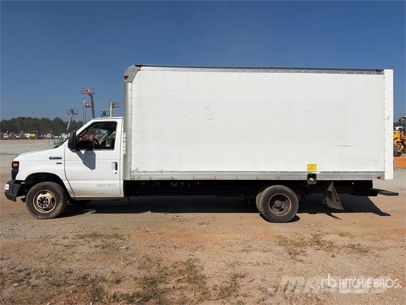 Ford E-350 Super Duty 4x2 Van Truck Sanduk kamioni