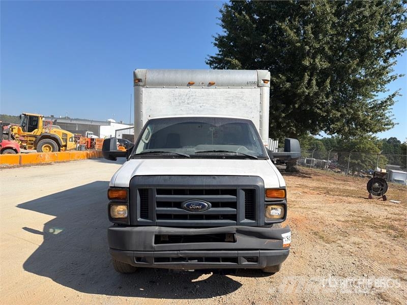 Ford E-350 Super Duty 4x2 Van Truck Sanduk kamioni