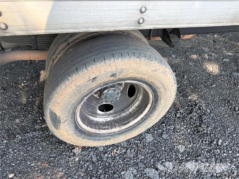 Ford E-350 Super Duty 4x2 Van Truck Sanduk kamioni