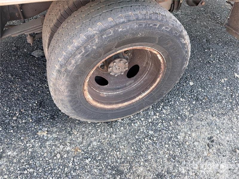 Ford E-350 Super Duty 4x2 Van Truck Sanduk kamioni