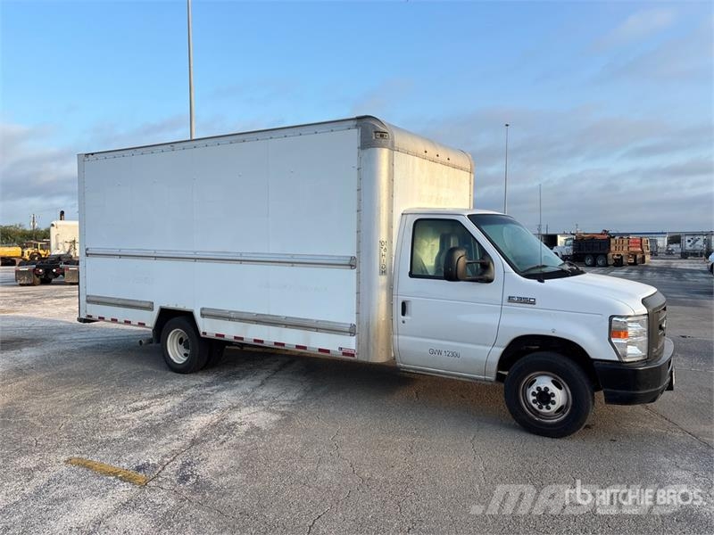 Ford E-350 Van Truck 貨箱式卡車