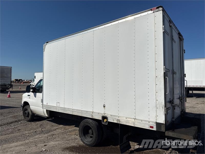 Ford E-350 Van Truck (Inoperable) Каросерии
