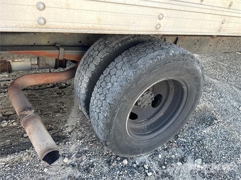 Ford E-350 Van Truck (Inoperable) Каросерии