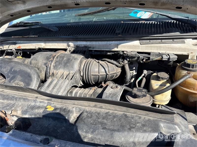 Ford E-350 Van Truck (Inoperable) Каросерии