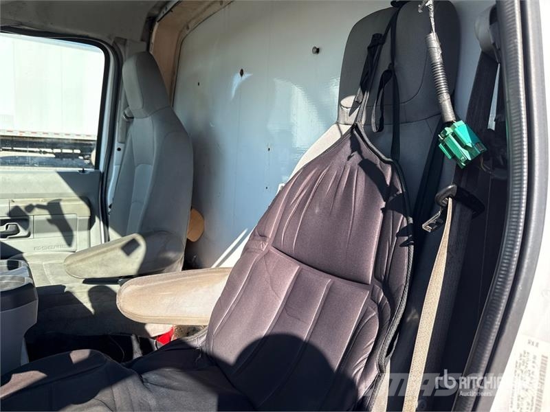 Ford E-350 Van Truck (Inoperable) Каросерии