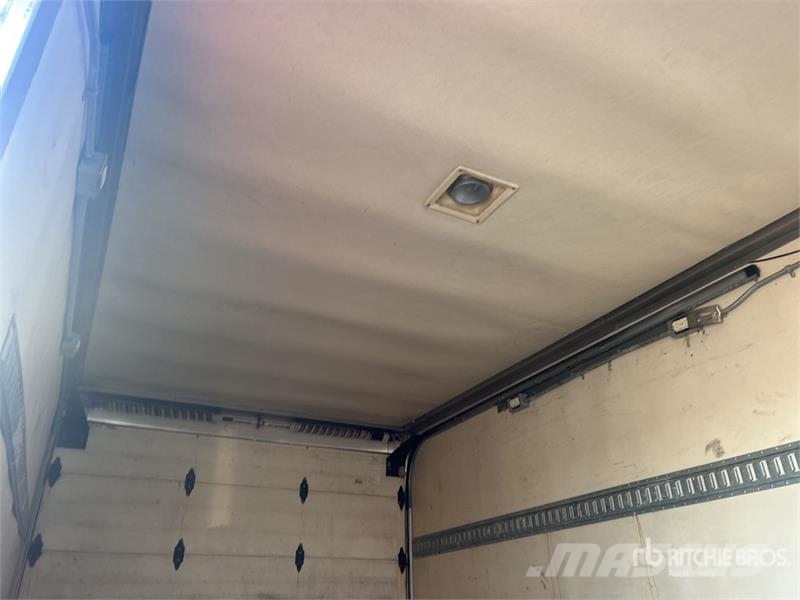 Ford E-450 Econoline 4x2 Refrigerated Truck Camiones con temperatura controlada