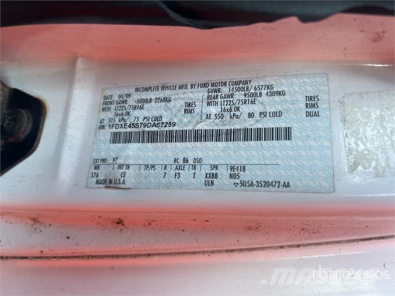Ford E-450 Econoline 4x2 Refrigerated Truck Camiones con temperatura controlada