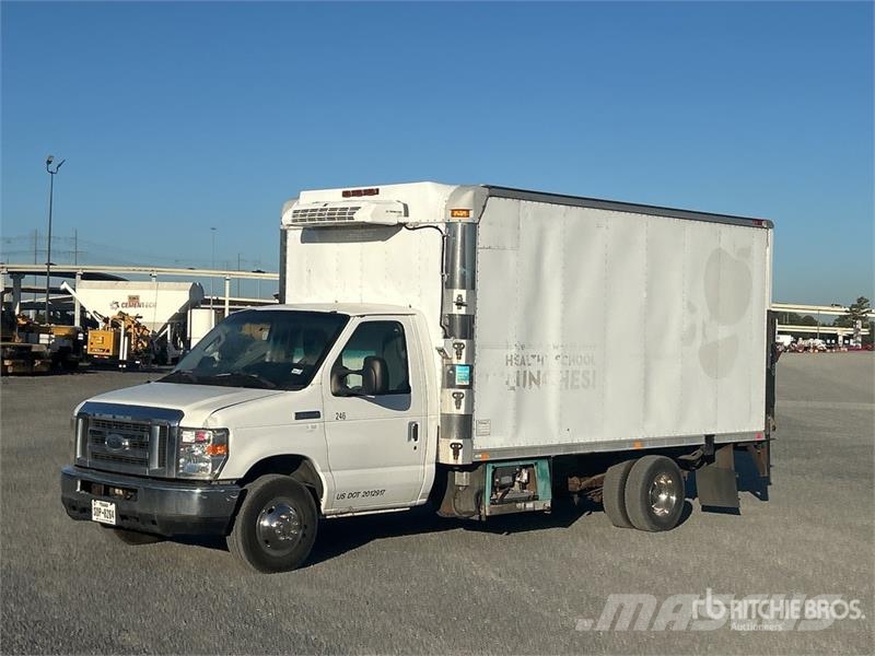 Ford E-450 Econoline 4x2 Refrigerated Truck Camiones con temperatura controlada