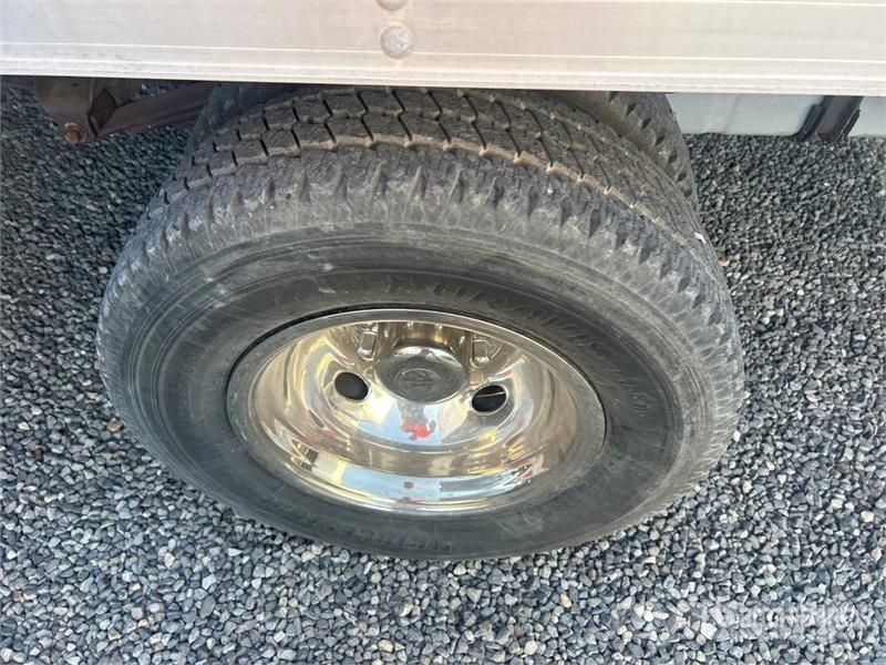 Ford E-450 Econoline 4x2 Refrigerated Truck Camiones con temperatura controlada